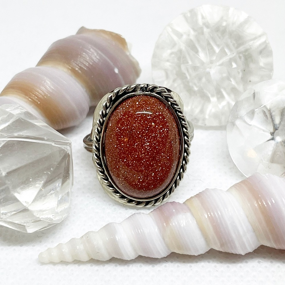 Handcrafted Gold Sandstone Ring - image 2